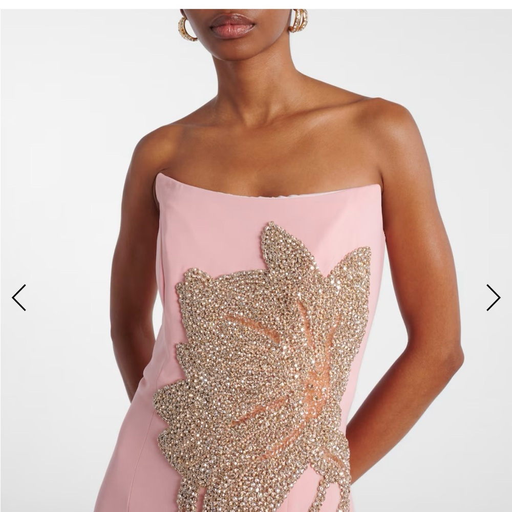 Chic Strapless Pink Dress with Embellishments - Picture 3 of 4